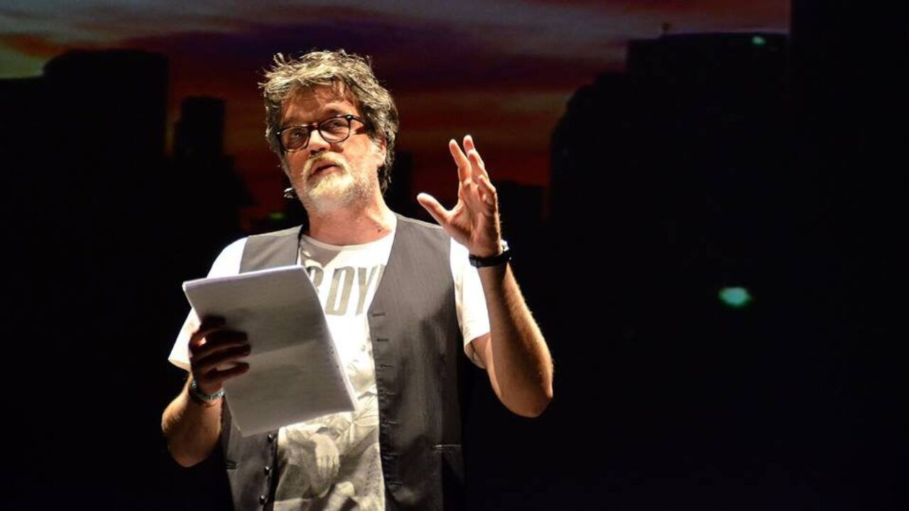 SCRIVERE UN MONOLOGO COMICO Featured Image