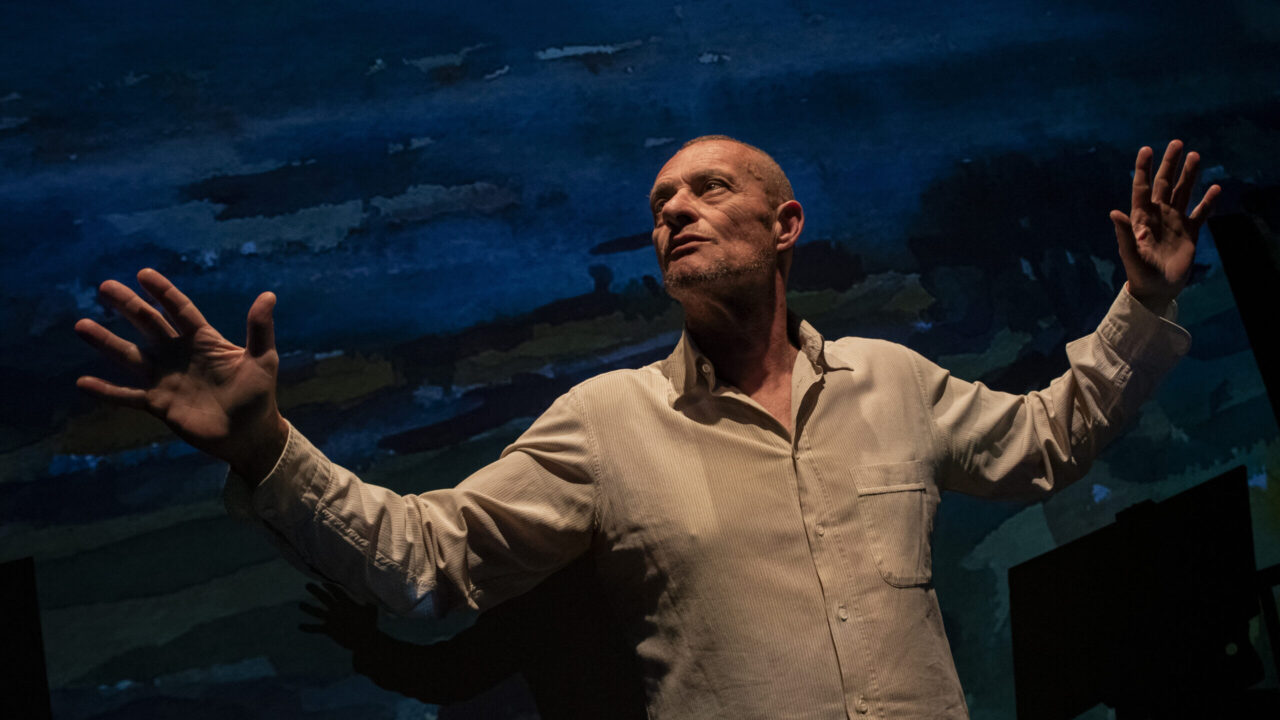 IL SILENZIO DEI CAMPI IN FIORE Featured Image